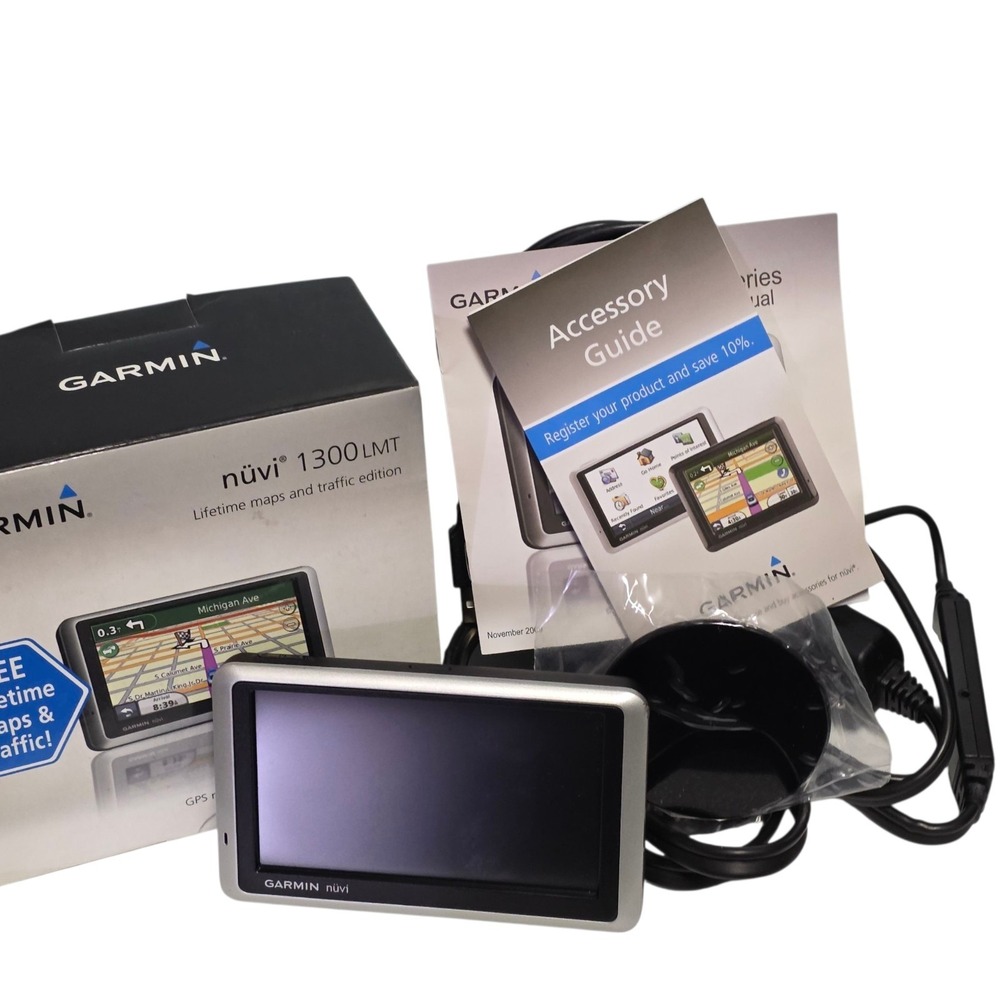 Garmin Nuvi 1300LMT Automotive GPS‎ Mountable Lifetime Maps & Traffic bundle - Picture 2 of 6